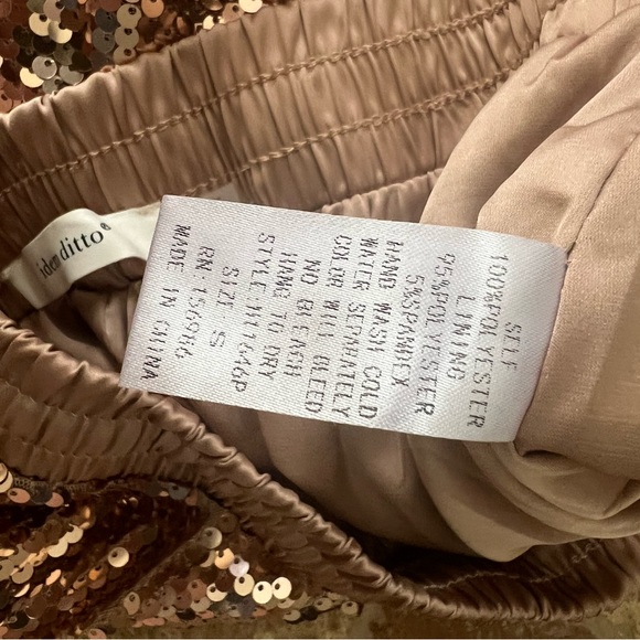 Rose Gold Sequins Shorts - Picture 9 of 9